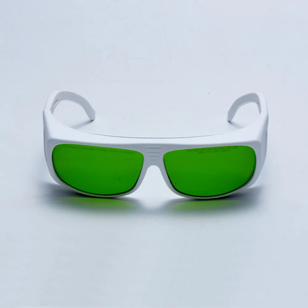 OVIO Diode 808 nm — green lens, front view