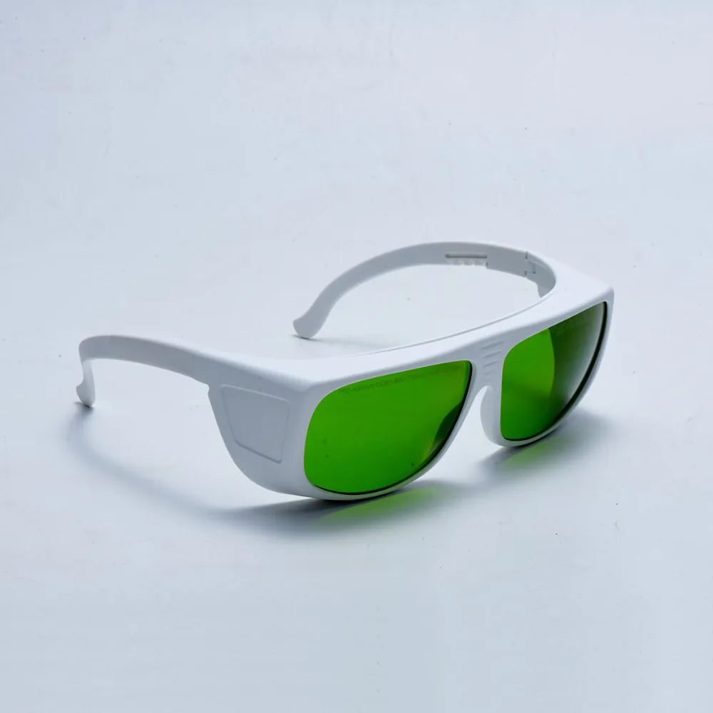 OVIO Diode 808 nm — green lens, three-quarter view